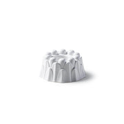 CAKE MOLD WITH HOLE