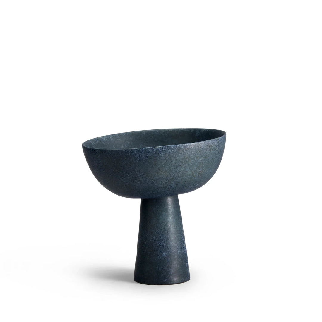 TERRA BOWL ON STAND AGED IRON